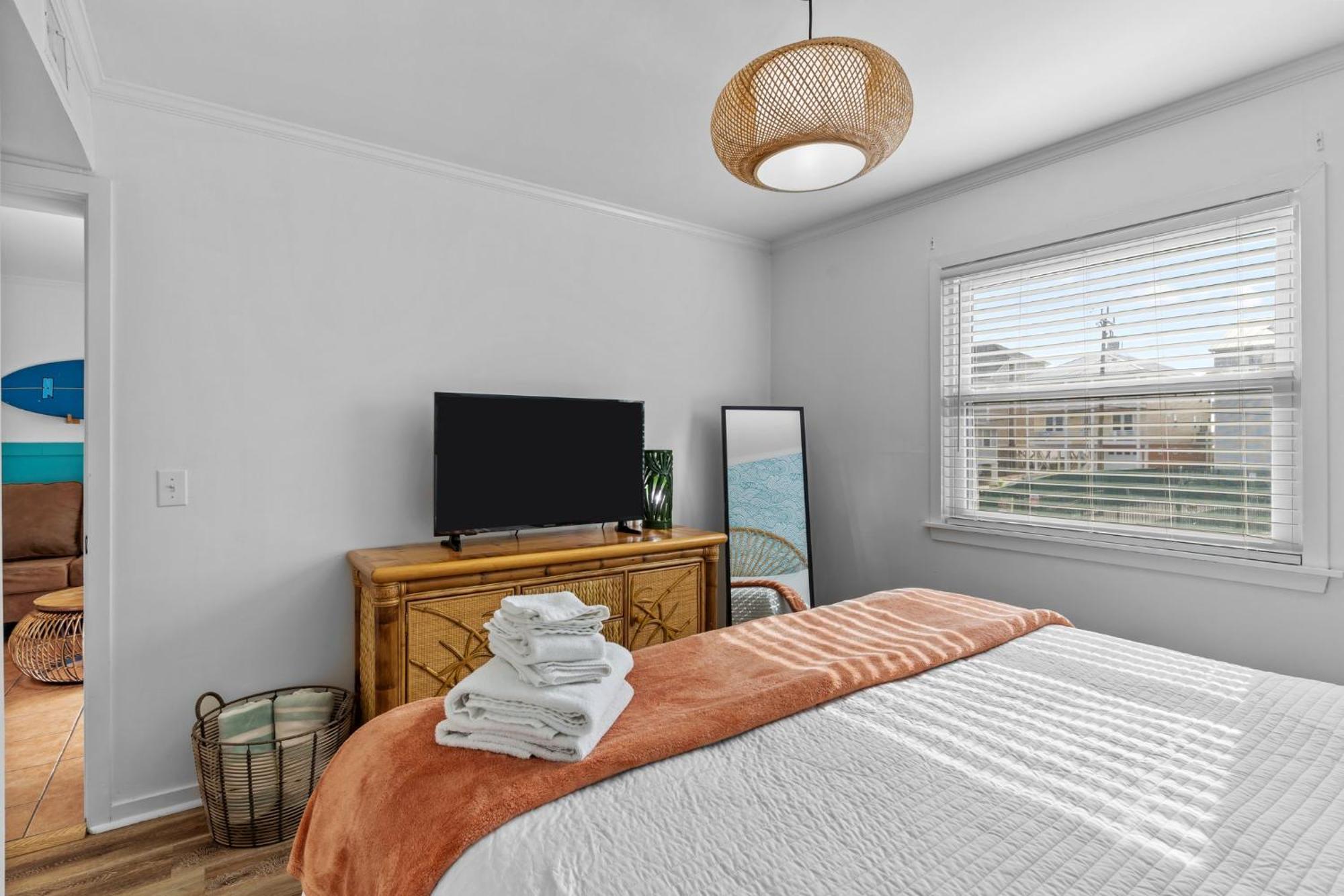 Hang Ten Hideaway, Pool, Condo, Parking - 6 Person Max Occupancy Carolina Beach Luaran gambar