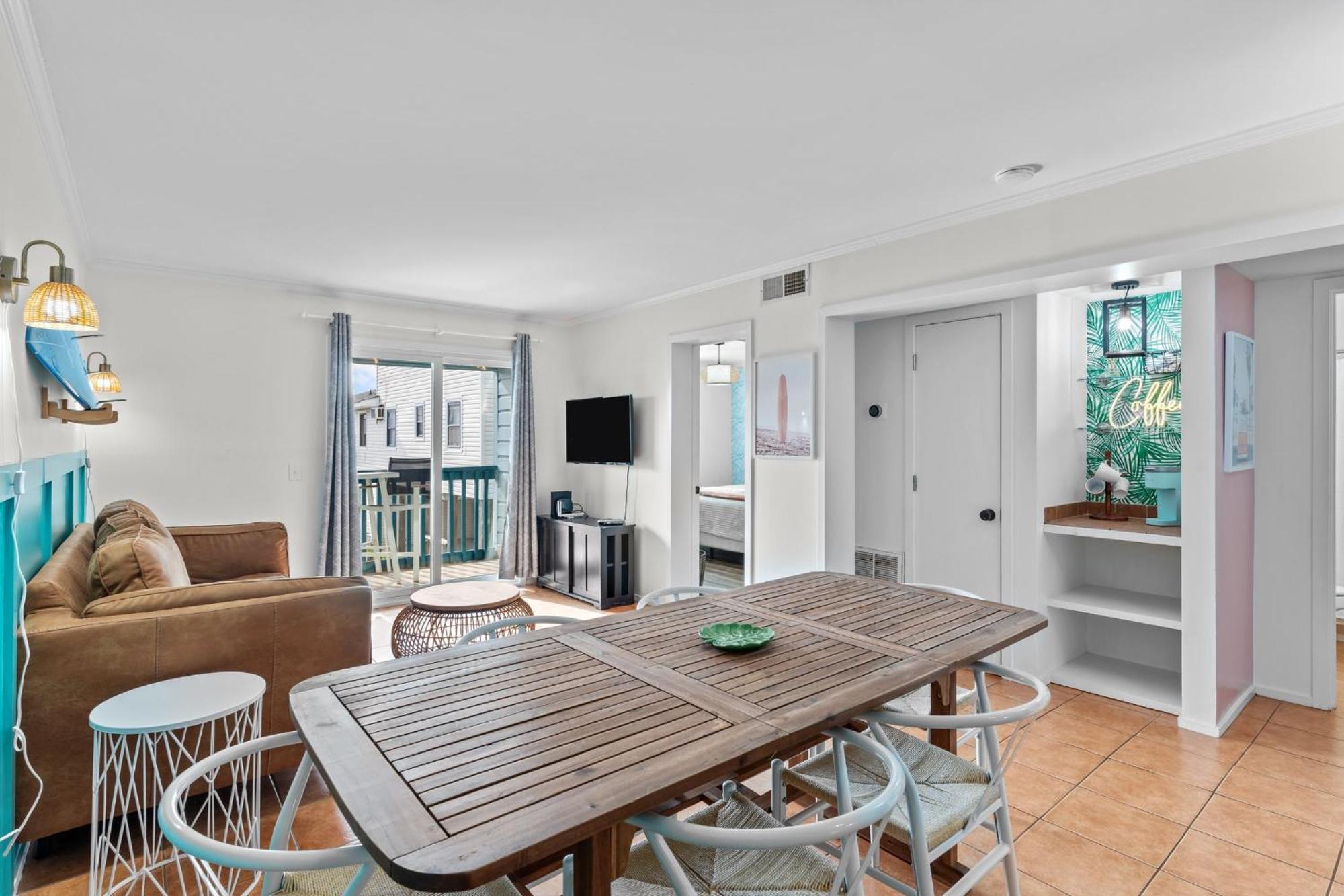 Hang Ten Hideaway, Pool, Condo, Parking - 6 Person Max Occupancy Carolina Beach Luaran gambar