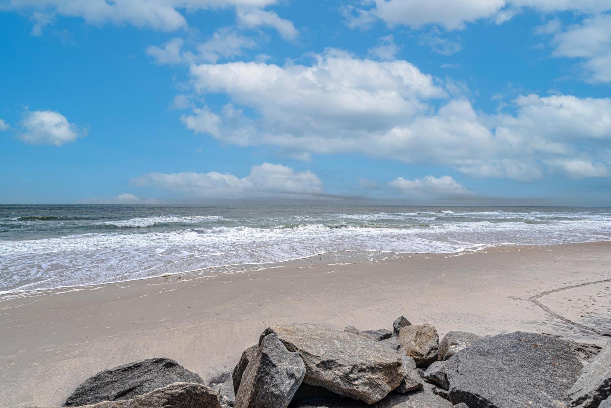 Hang Ten Hideaway, Pool, Condo, Parking - 6 Person Max Occupancy Carolina Beach Luaran gambar