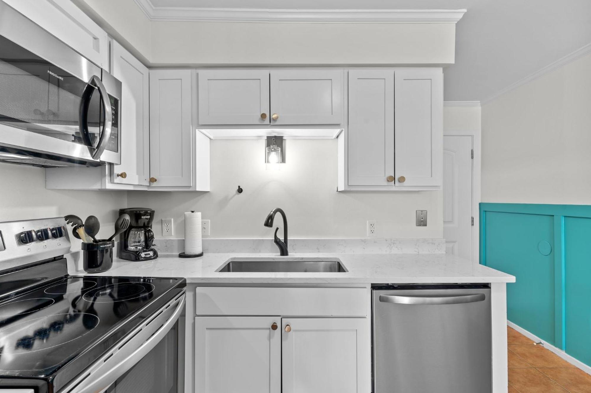 Hang Ten Hideaway, Pool, Condo, Parking - 6 Person Max Occupancy Carolina Beach Luaran gambar