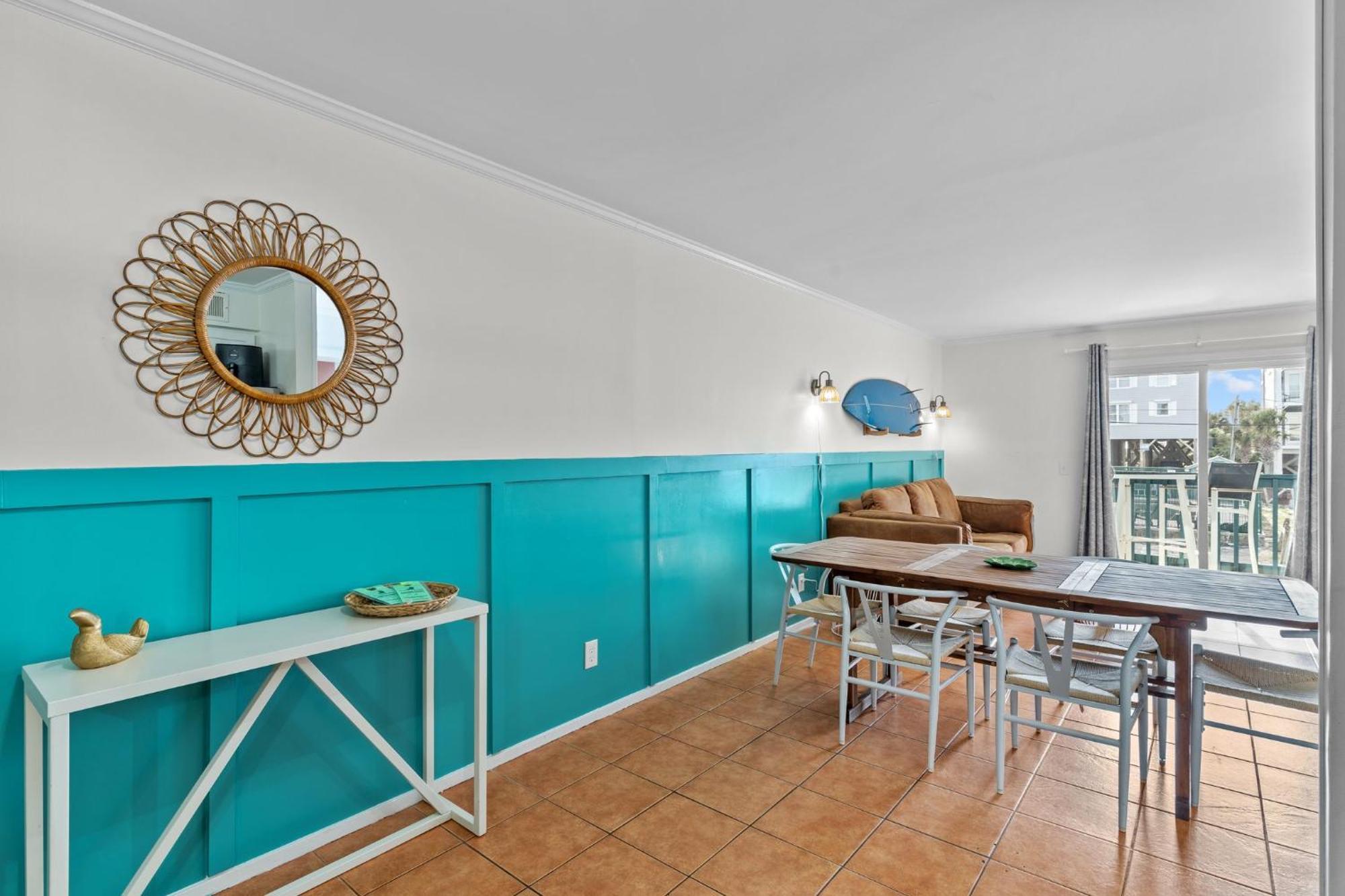 Hang Ten Hideaway, Pool, Condo, Parking - 6 Person Max Occupancy Carolina Beach Luaran gambar