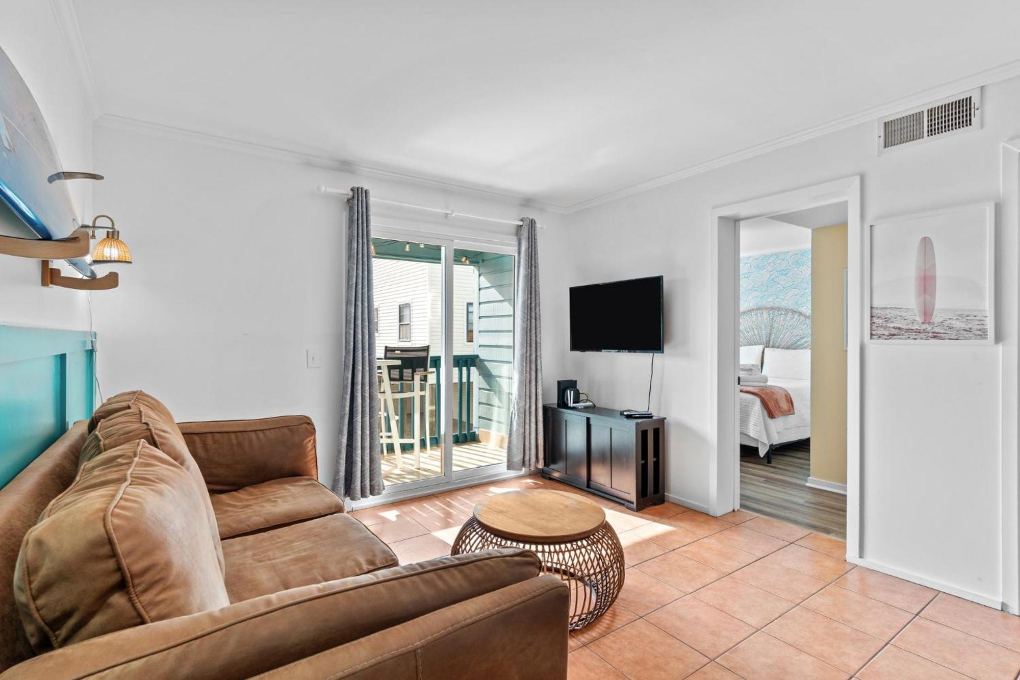 Hang Ten Hideaway, Pool, Condo, Parking - 6 Person Max Occupancy Carolina Beach Luaran gambar